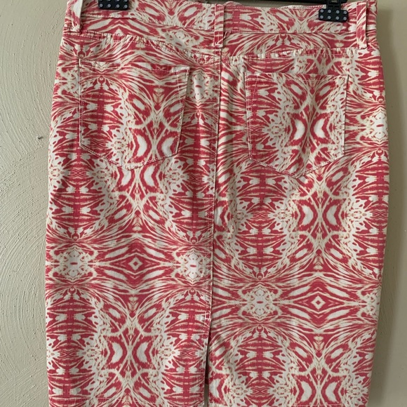NYDJ Printed Pencil Skirt - Picture 3 of 7